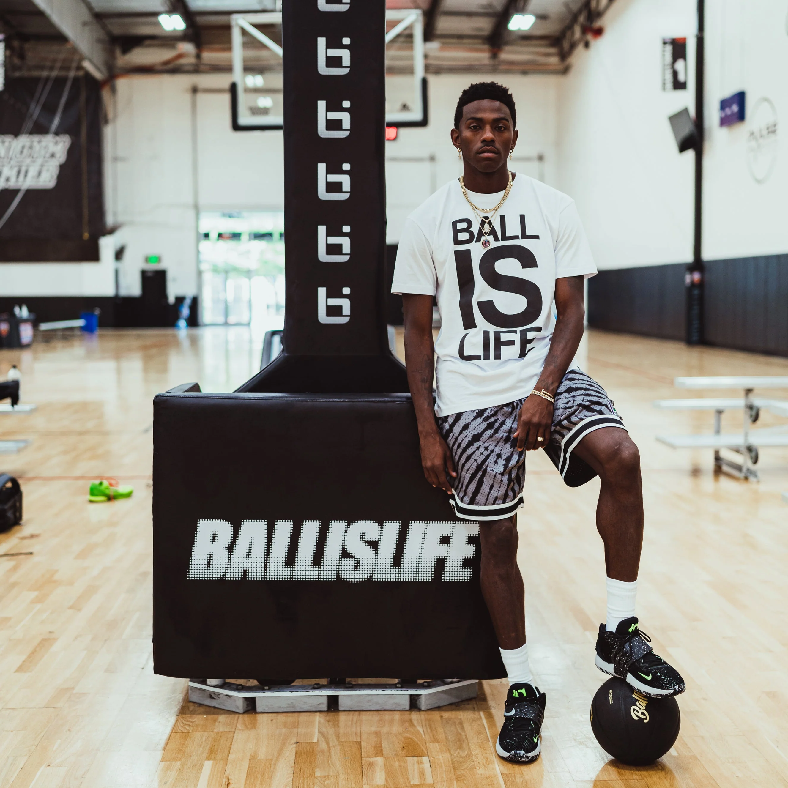 Original Tee in White/Black - Image 5